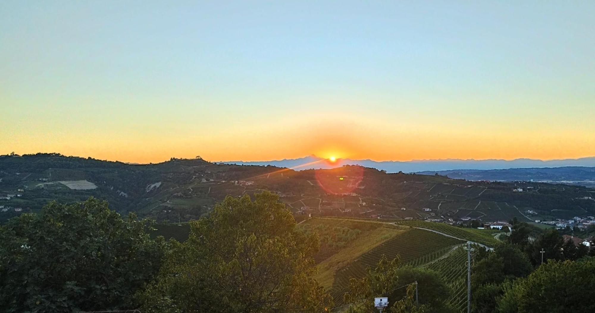 Casa Rubbo - Appartamento In Collina 'Monviso' 阿尔巴 外观 照片